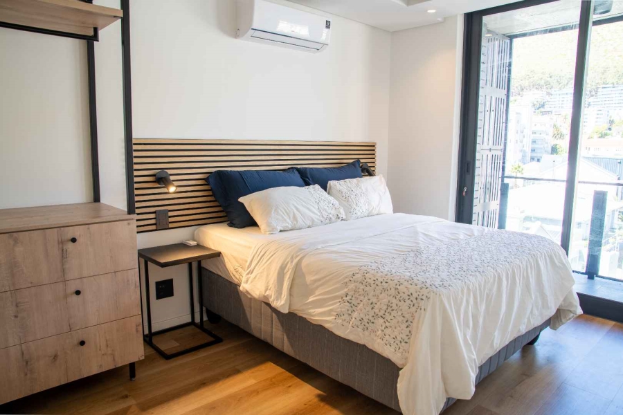 To Let 1 Bedroom Property for Rent in Sea Point Western Cape